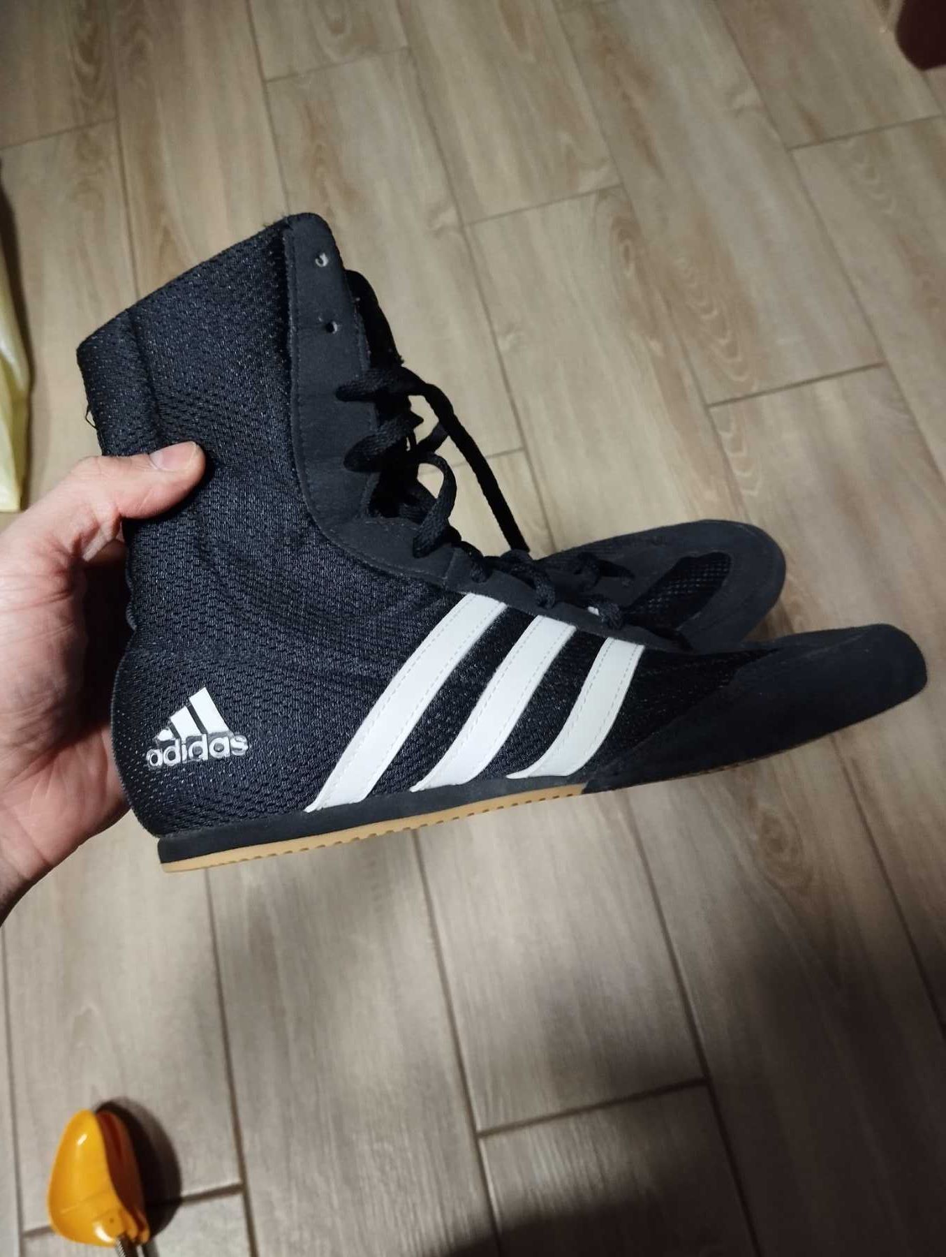 Боксерки Adidas Box Hog