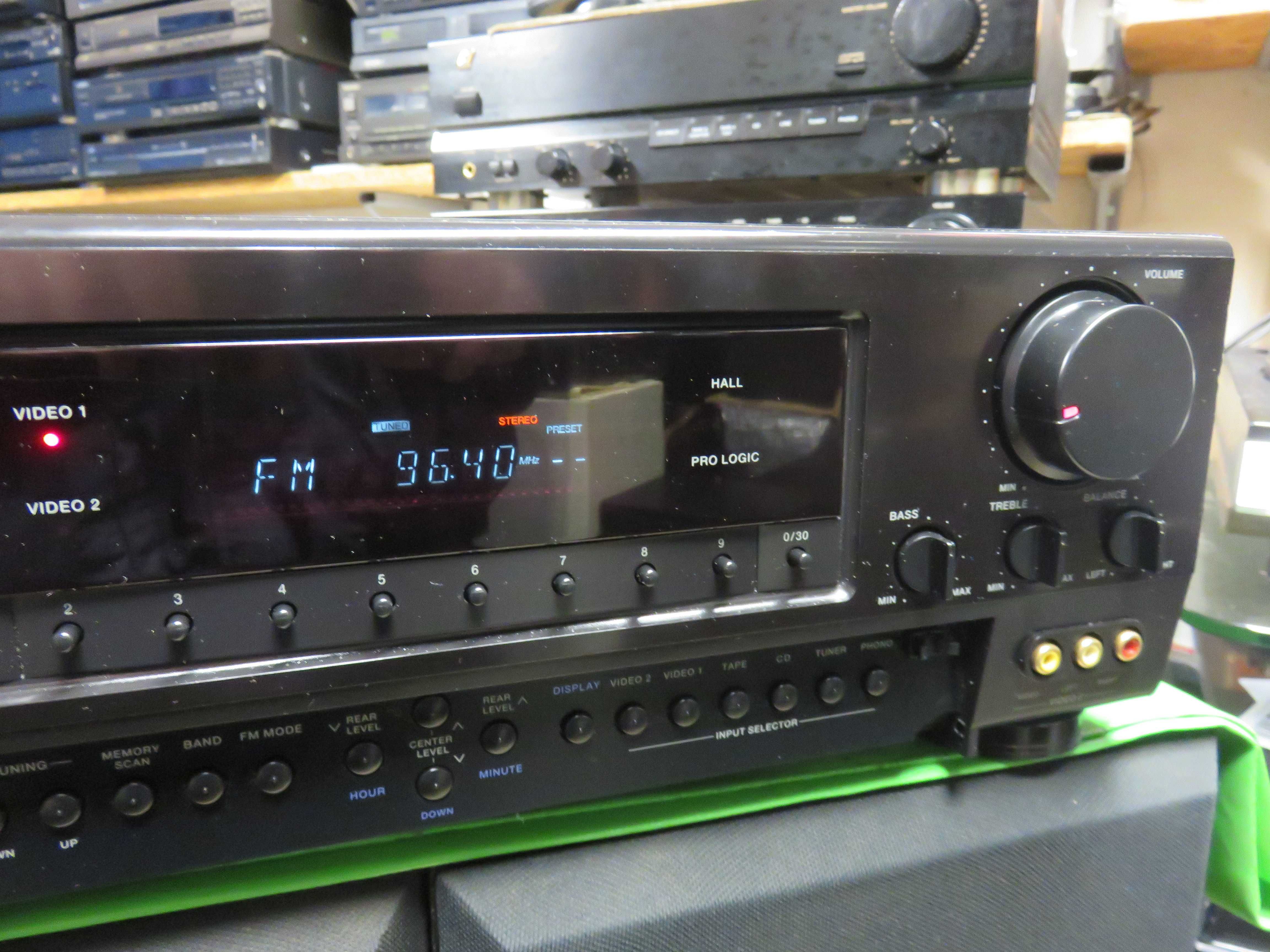 Amplituner AKAI AA-V12DPL