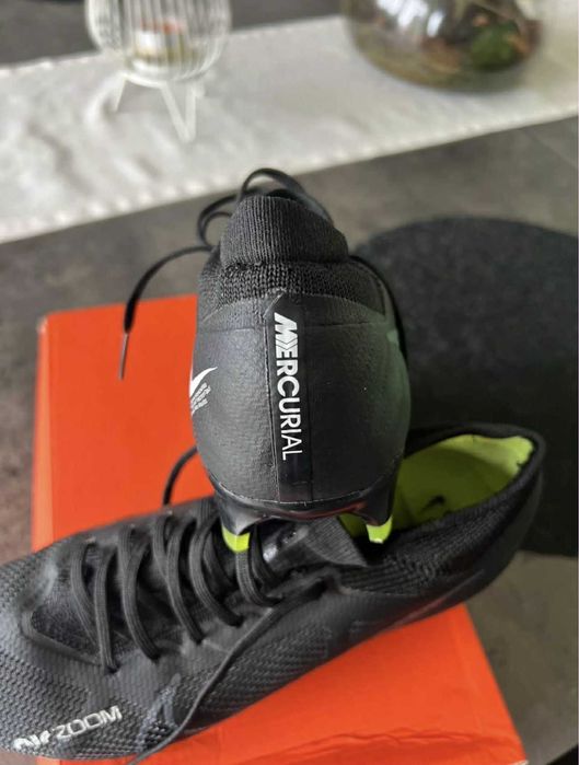 Chuteiras Nike Mercurial