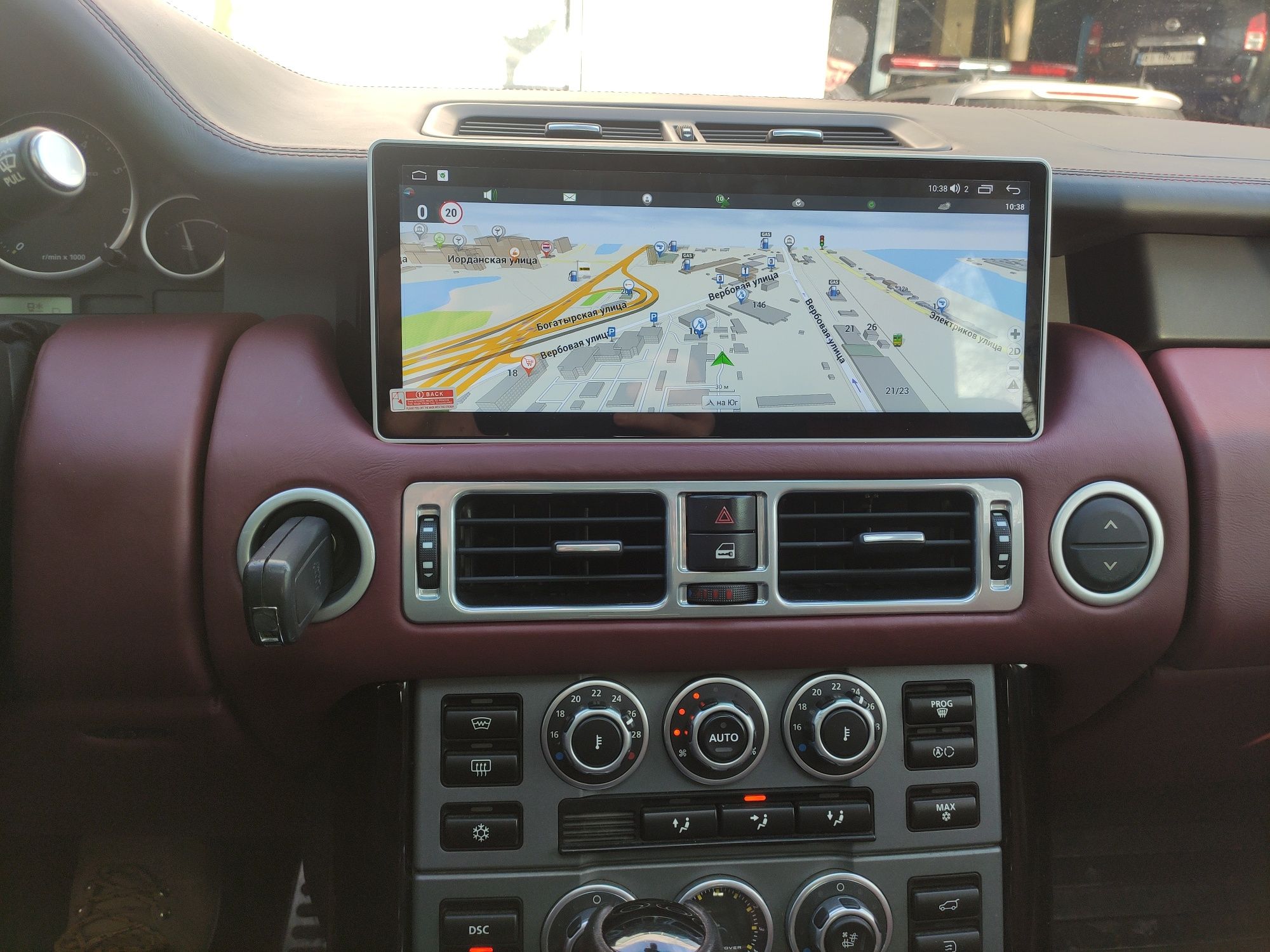 Штатная магнитола для Range Rover Evoque