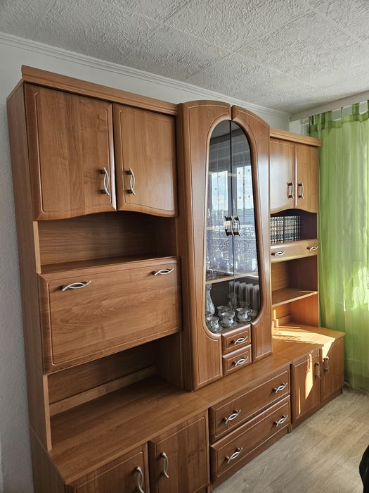 Meblościanka i stół