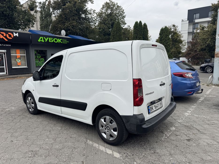 Пежо Партнер 2011 р 1.6 д