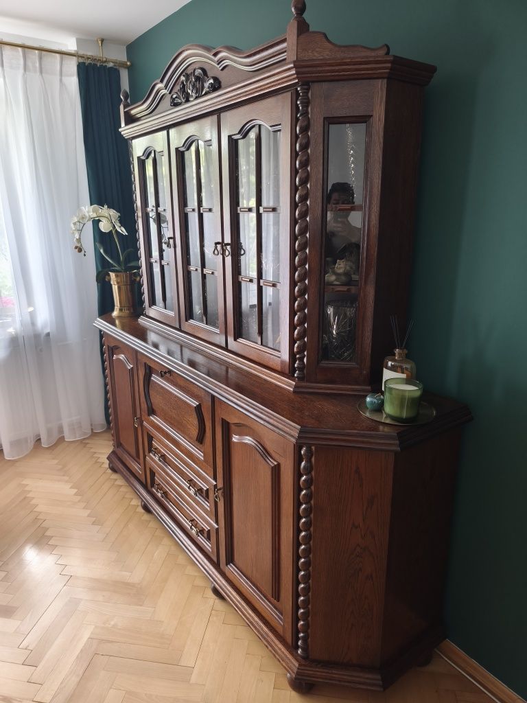 Sprzedam komplet eleganckich mebli drewnianych w idealnym stanie