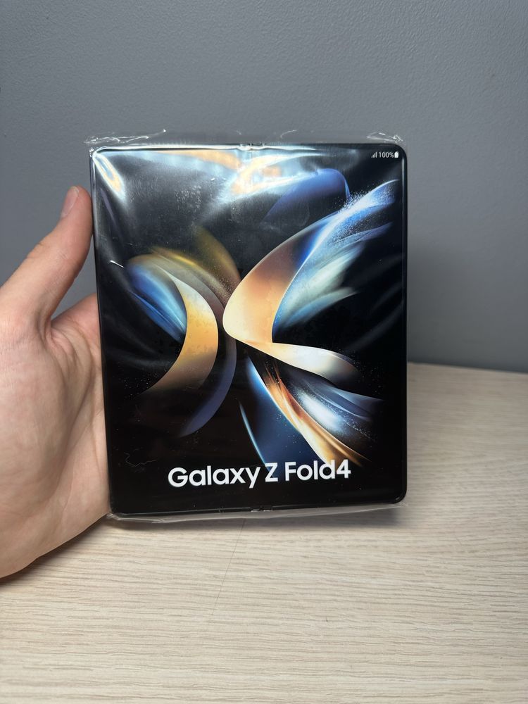 Samsung Z fold 4 atrapa