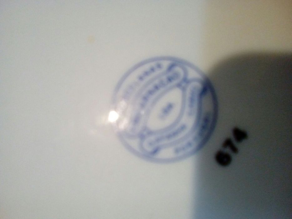 Pote de louça com tampa