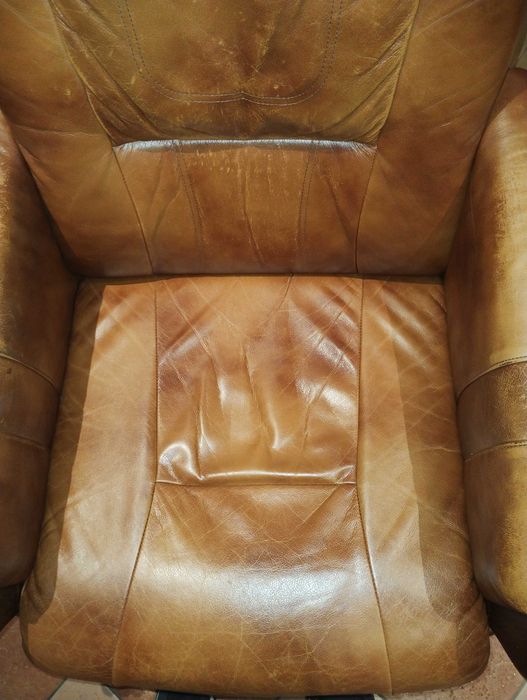 Fotele skórzane używane