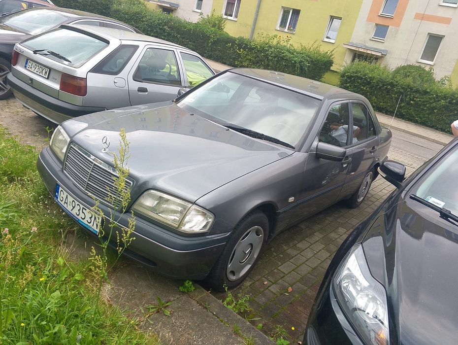Mercedes c180 w202 USZKODZONY