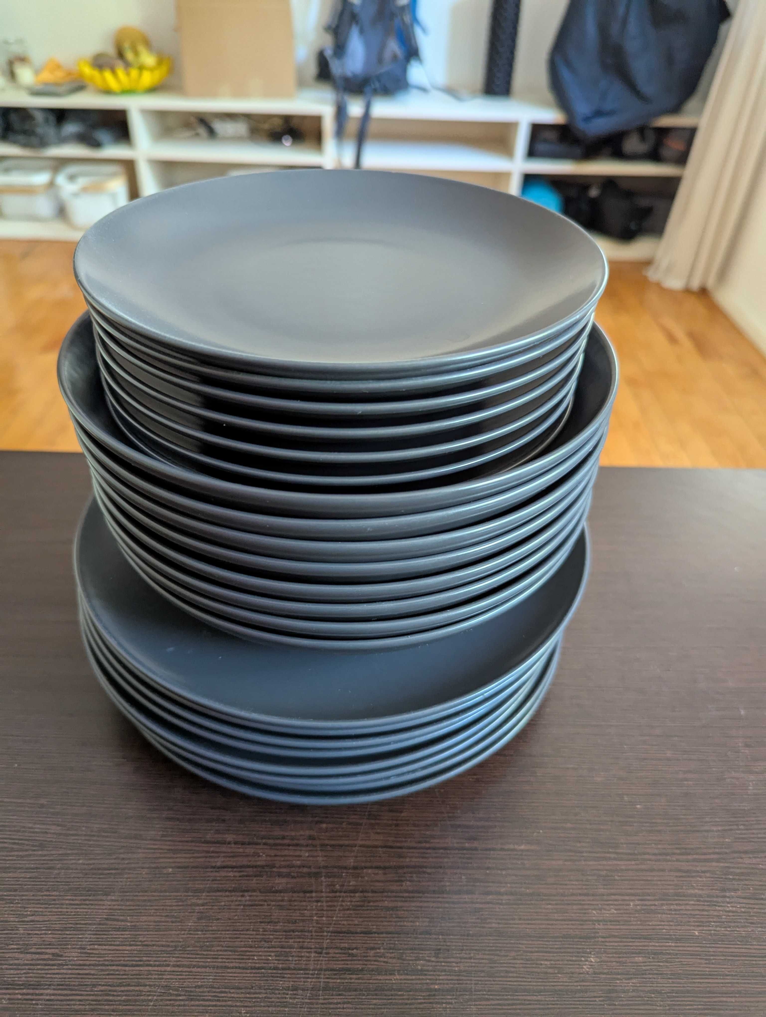 Jogo de pratos IKEA FARGKLAR (23 unidades (gres mate, cinza escuro)