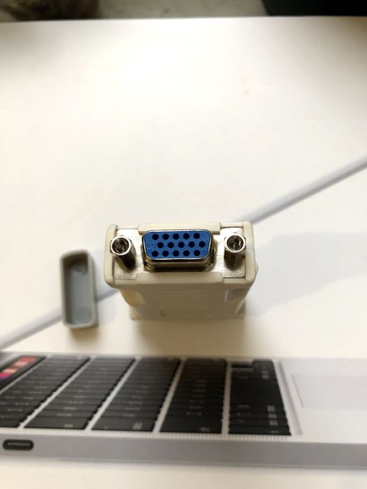 Dell DVI to VGA Adapter