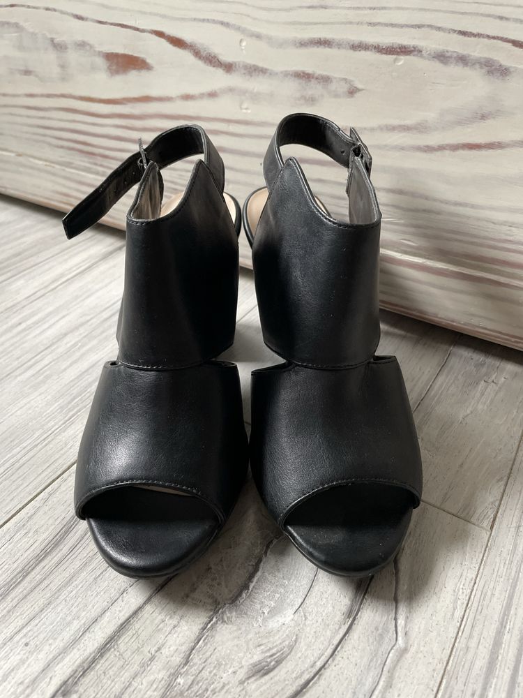 Sandały botki F&F 36