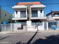 Moradia T3 com Piscina