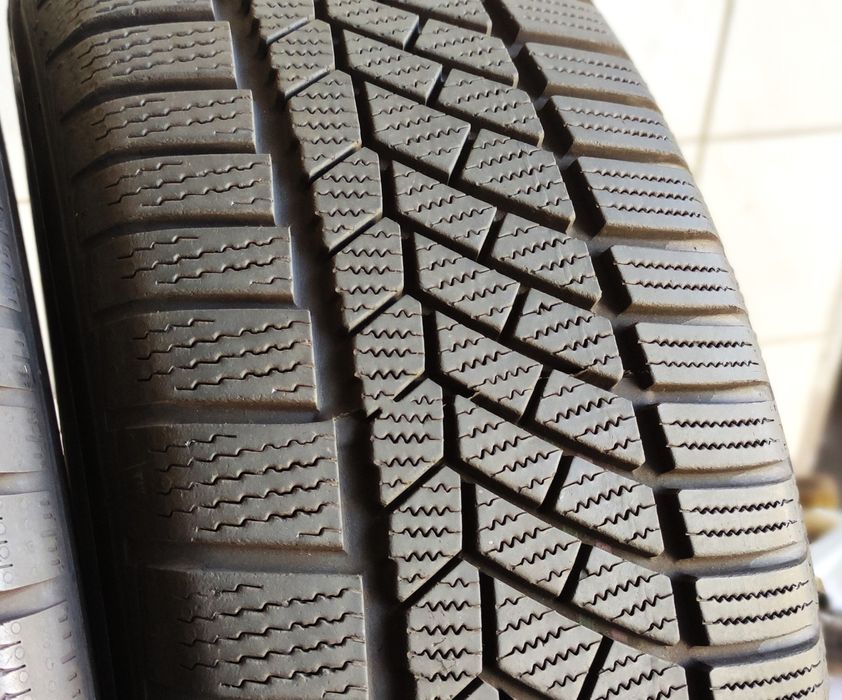 2x 205/60R16 Continental ContiWinterContact TS830P 96H 7mm