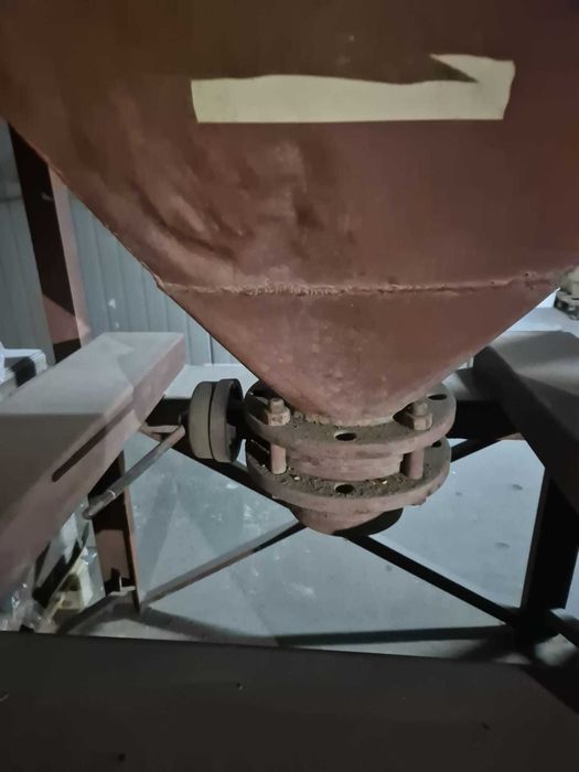 Sprzedam zbiornik silos na zboże kosz zsypowy