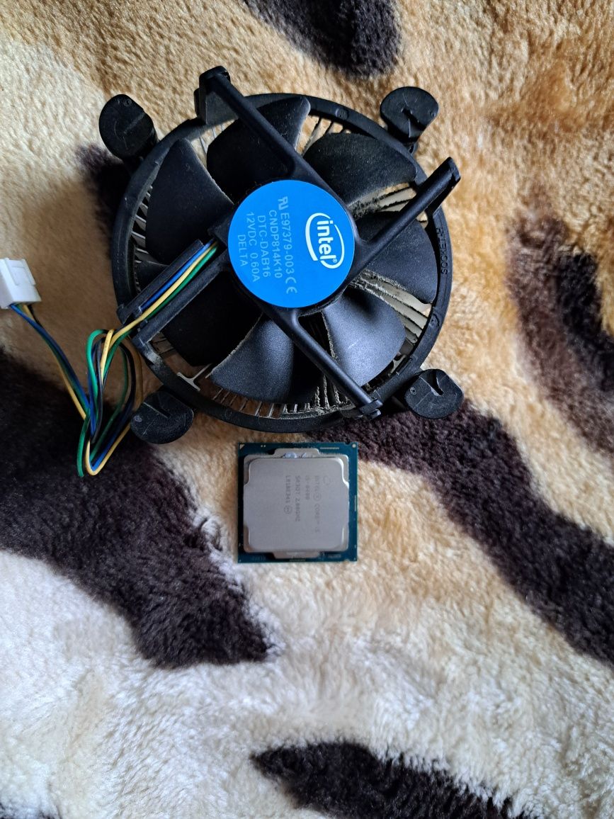 Procesor Core i5-8400.