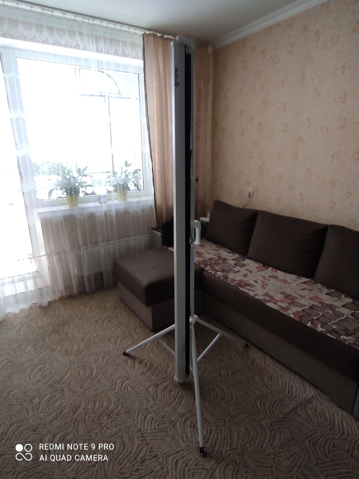 Продам екран проекційний Walfix