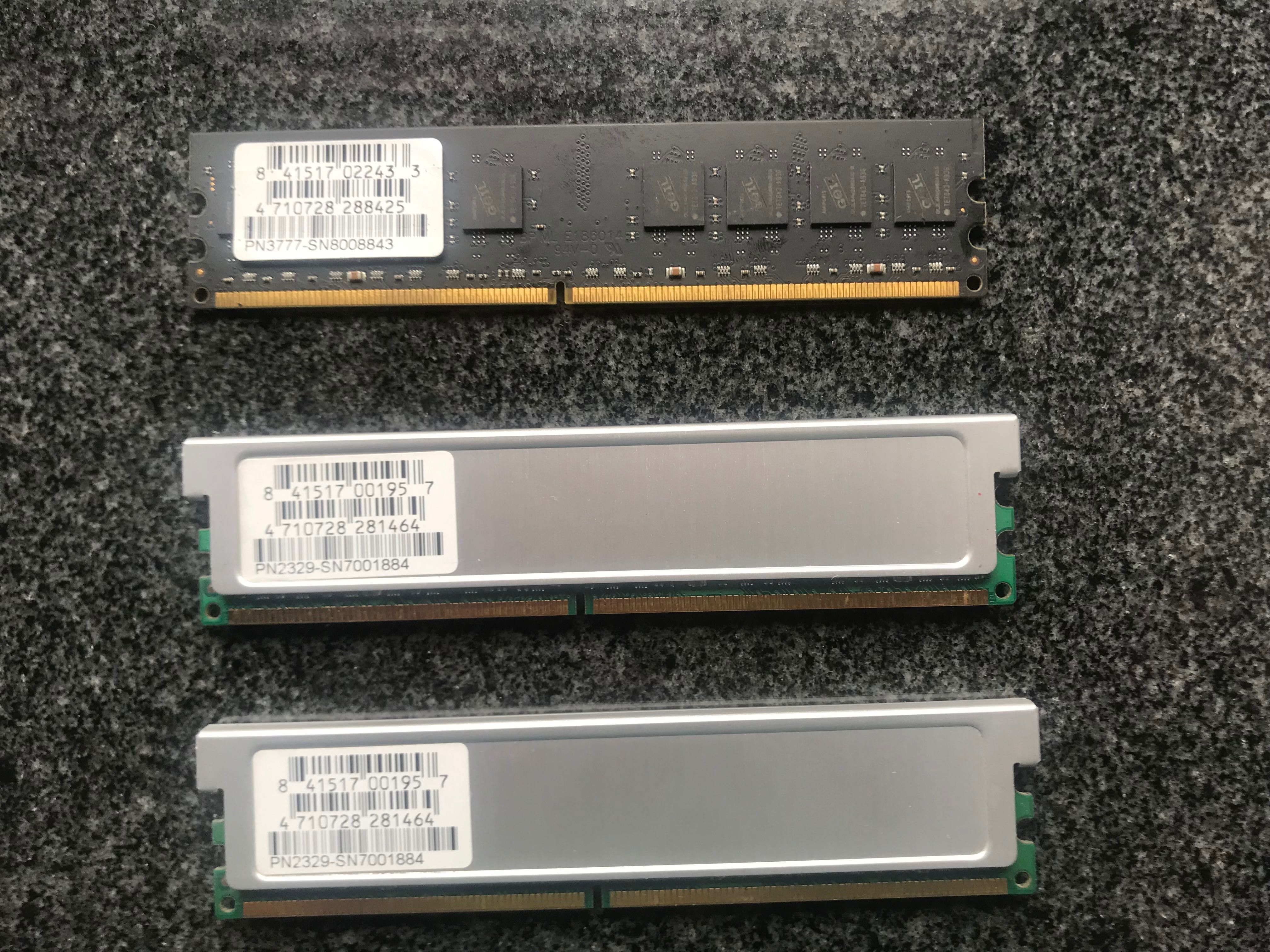 Karta pamięć 2 GB Geil 5400 DDR2 800 PC2 6400 GB22GB6400C4DC