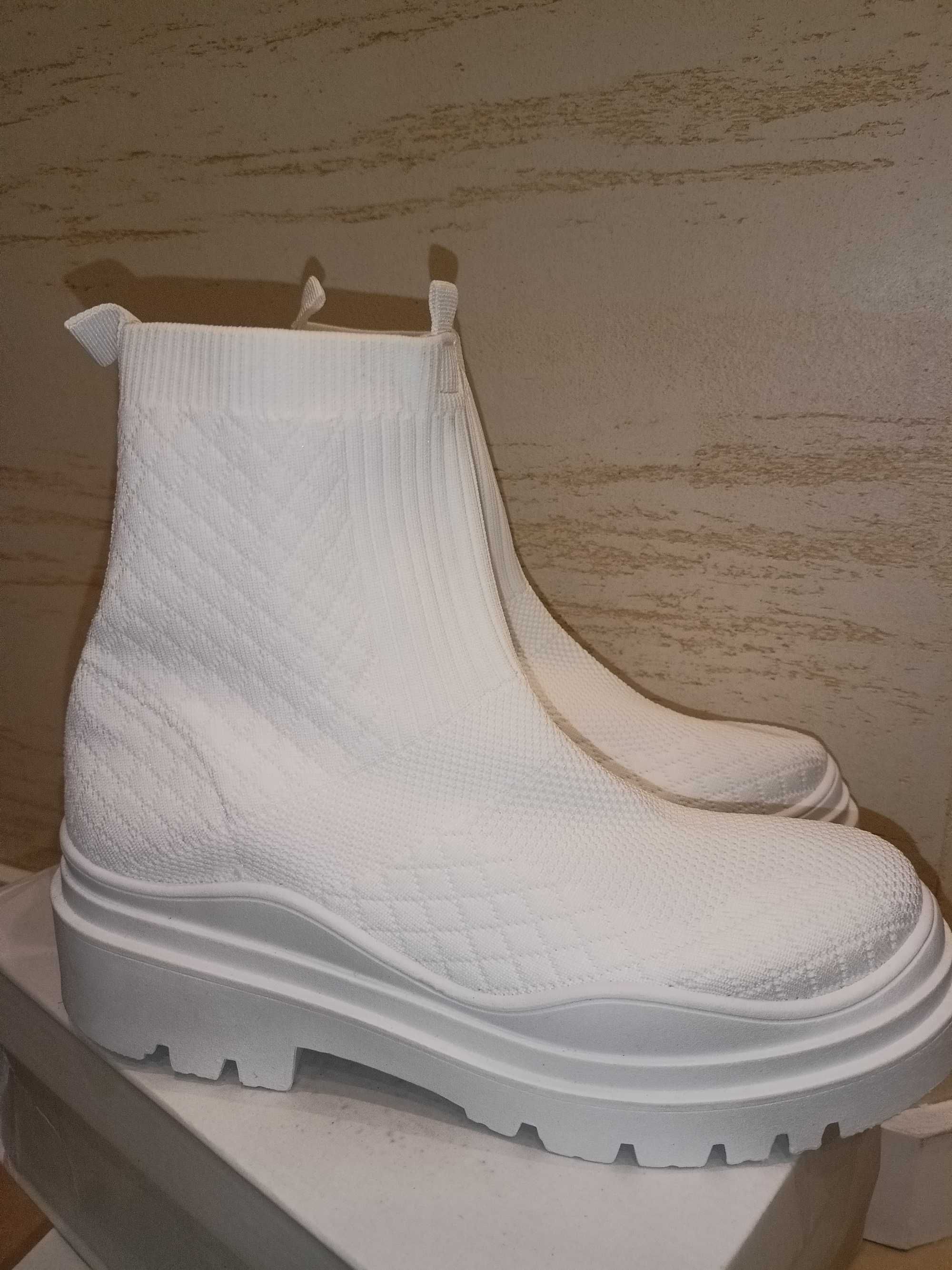 Nowe buty 38 skarpetkowe białe HIT