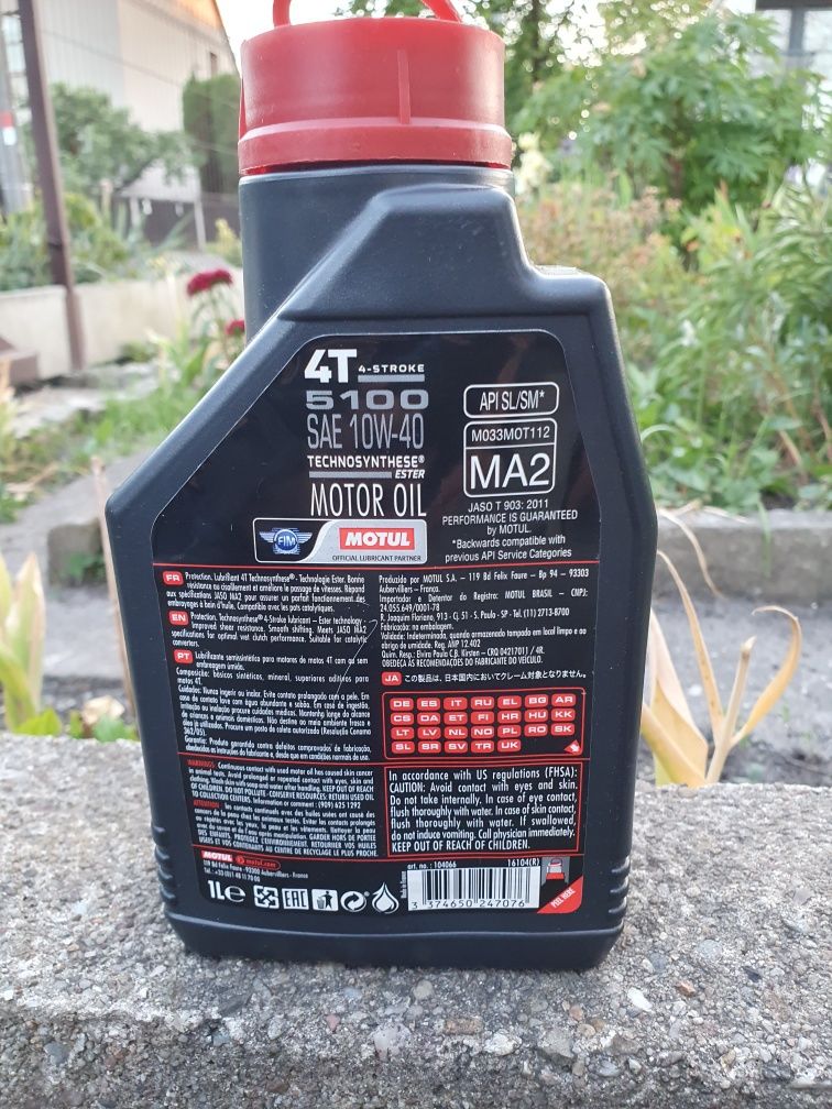 Olej Motul 10W40 4T 5100