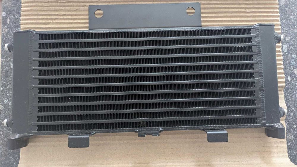 Масляний радіатор Suzuki GSX 1400