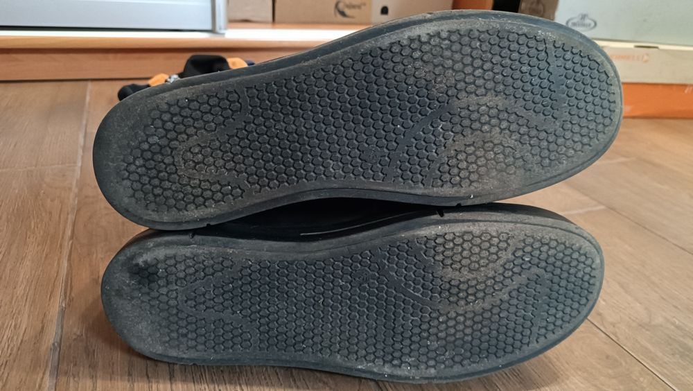 Продам чоловічі черевики, 45 розміру, шкіряні