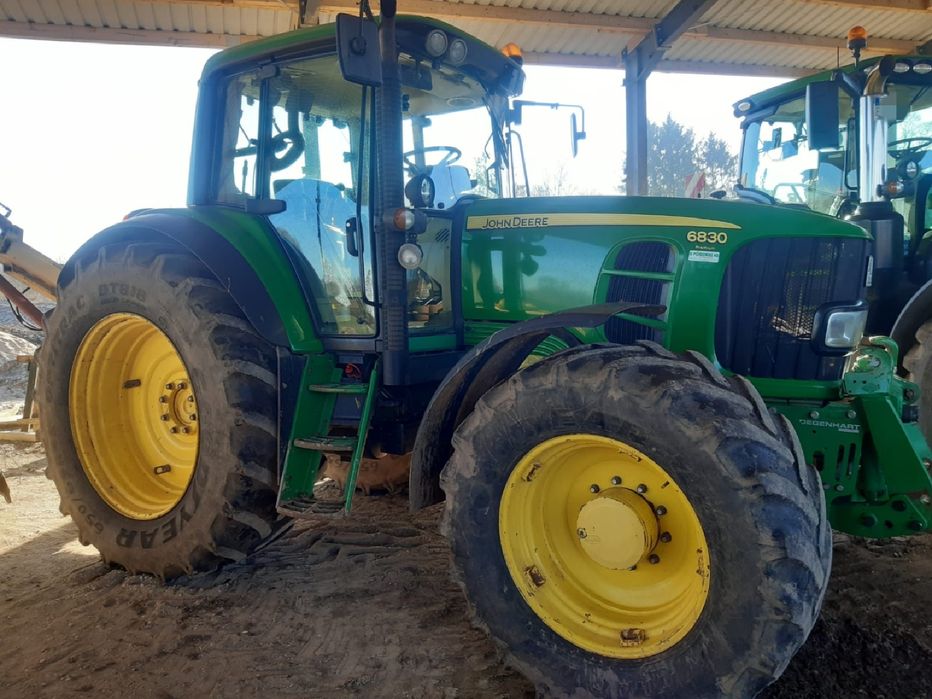 Ciągnik John Deere 6830 premium 8600godzin