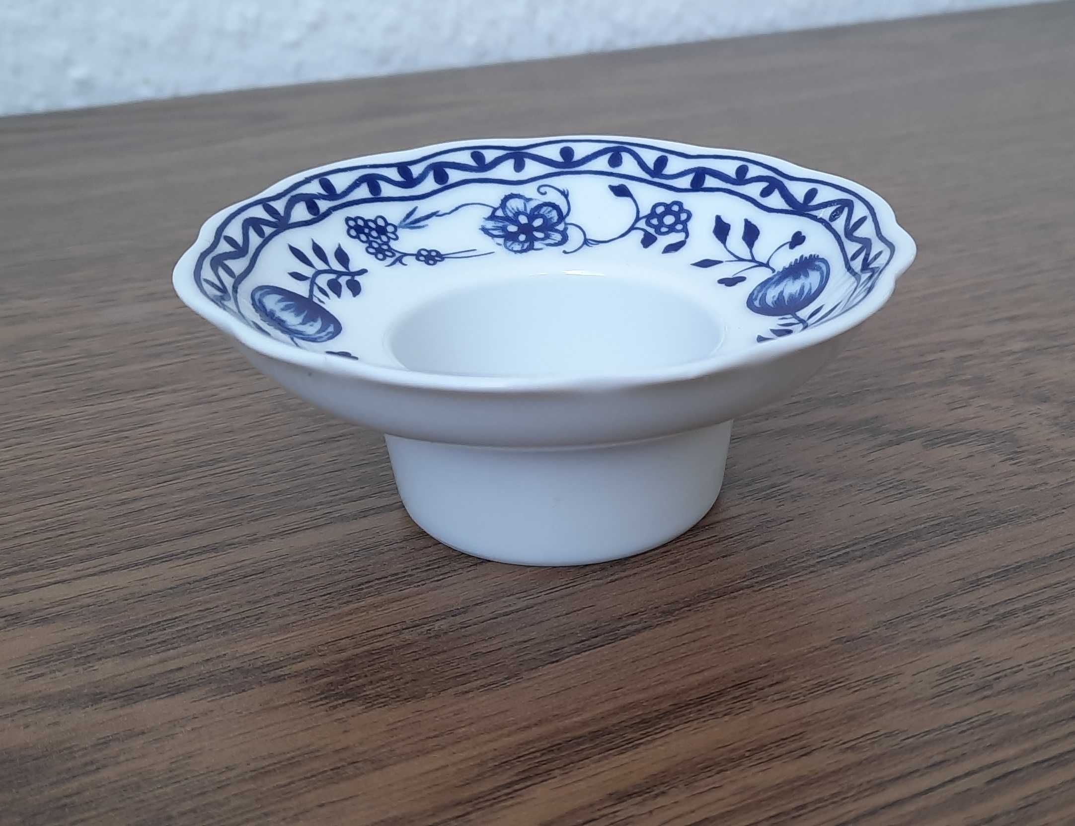 Подсвечник Zwiebelmuster.