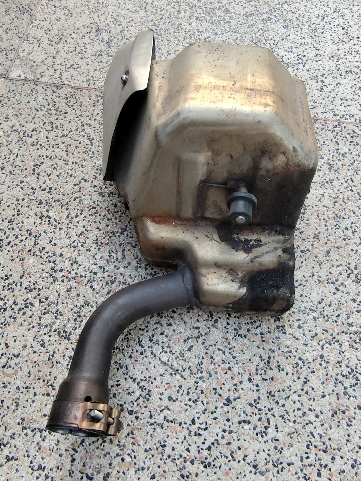 Mota  Benelli como nova