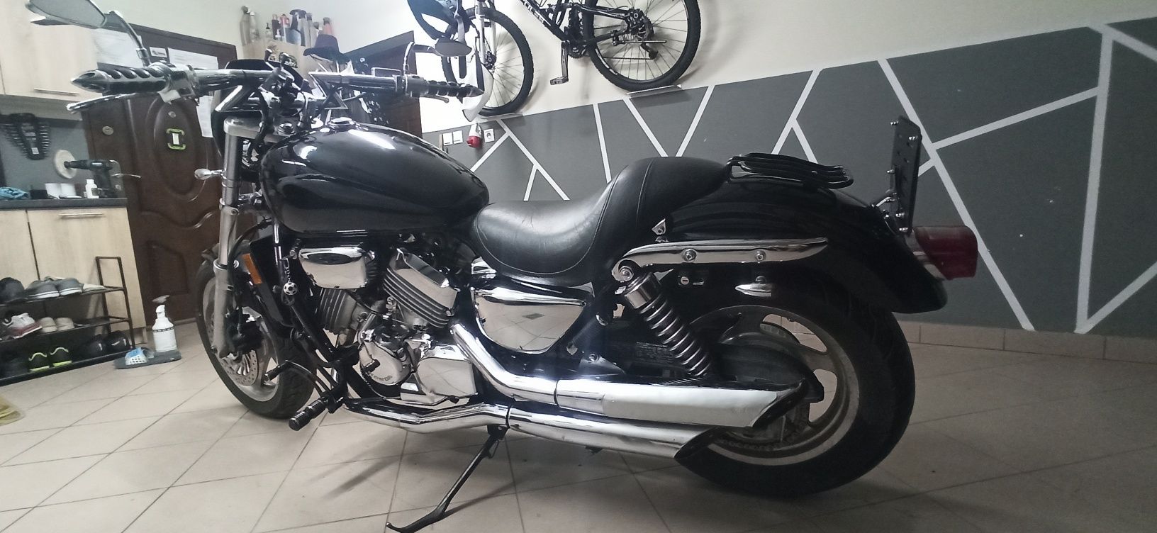 Honda Magna VF 750 C 89 KM power cruiser