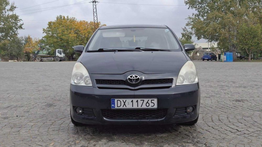 Продам тойоту корола версо