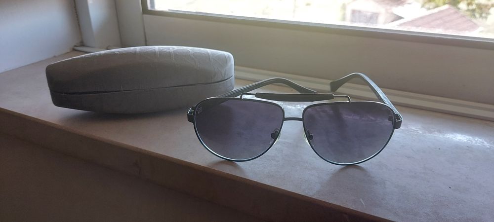 Oculos escuros Calvin Klein 1186S NOVOS
