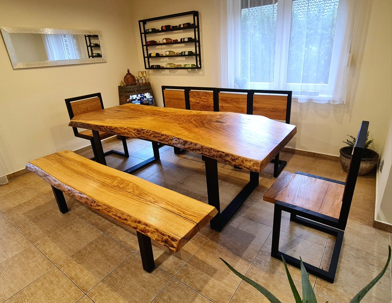 Stół z drewna litego jesionu naturalną krawędzią monolit ławka debowa