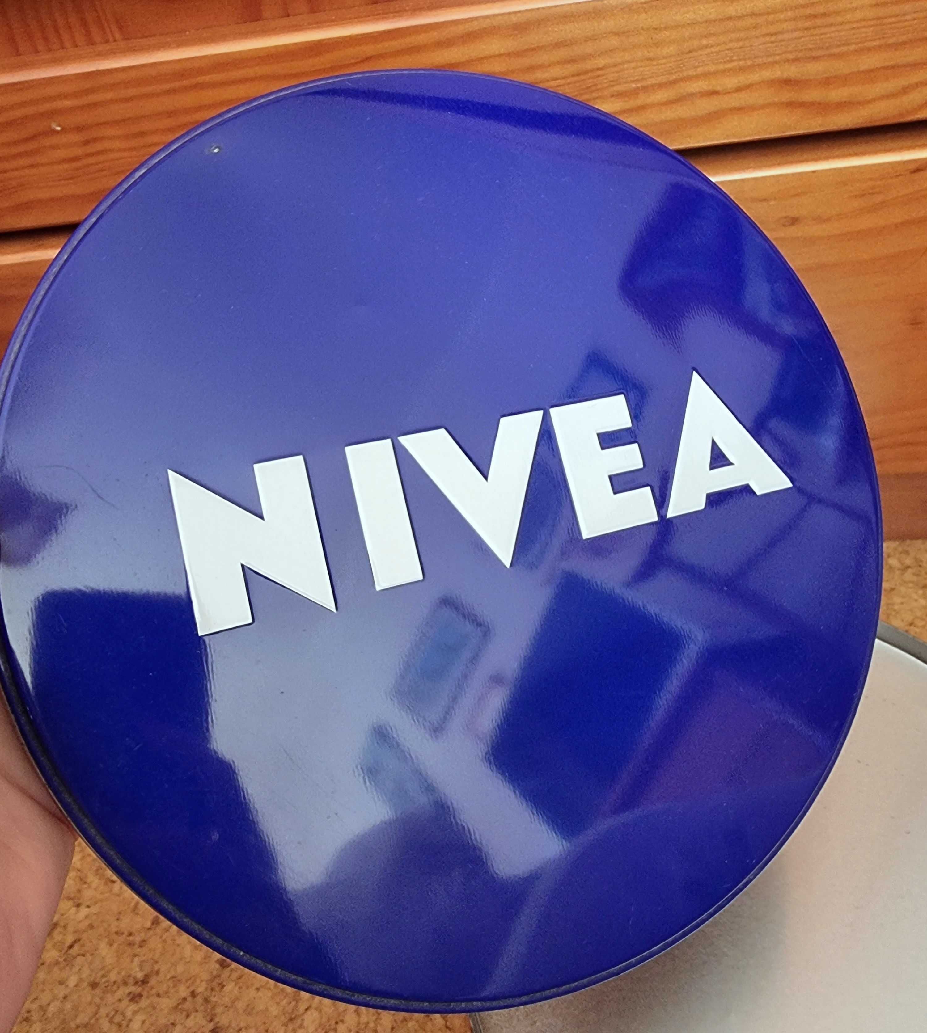 Caixa NIVEA grande