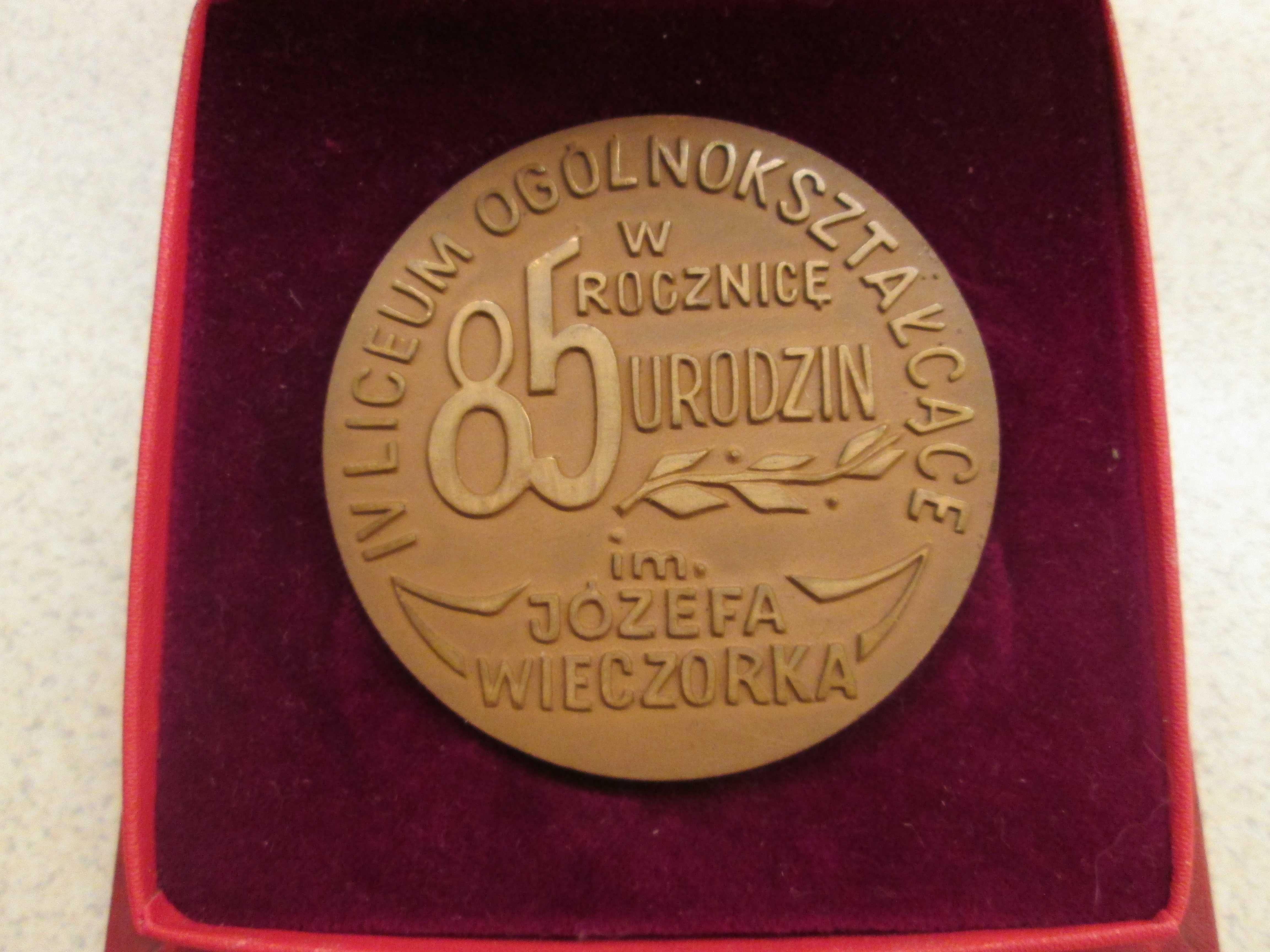 Medal Józef Wieczoerk IV liceum w Gliwicach