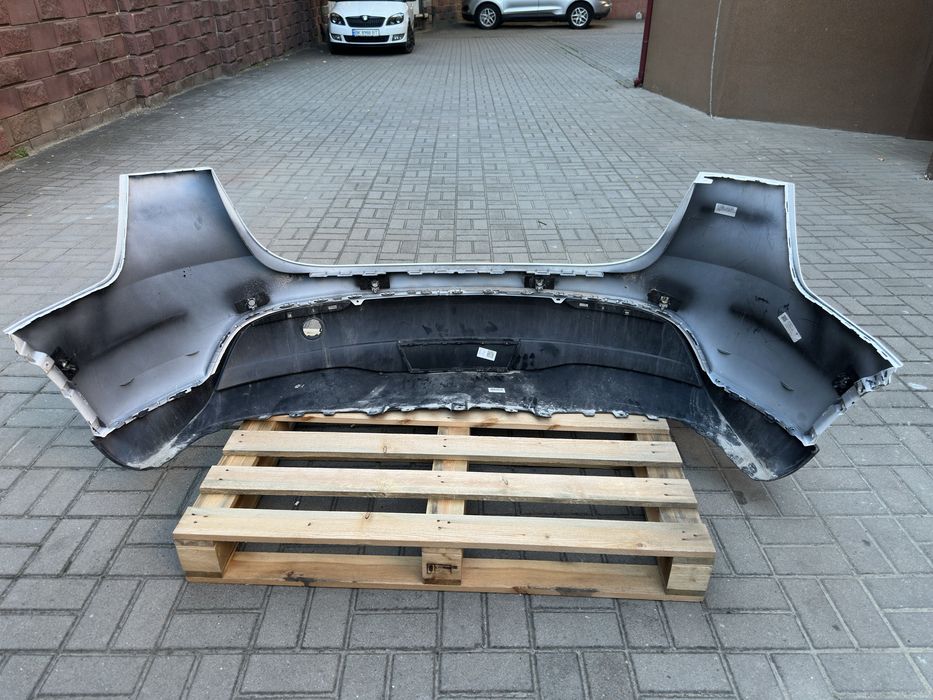 Бампер задній білий Tesla model Y (оригінал)