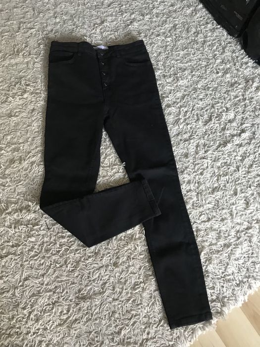 Zara damskie jeansy z guzikami r.M