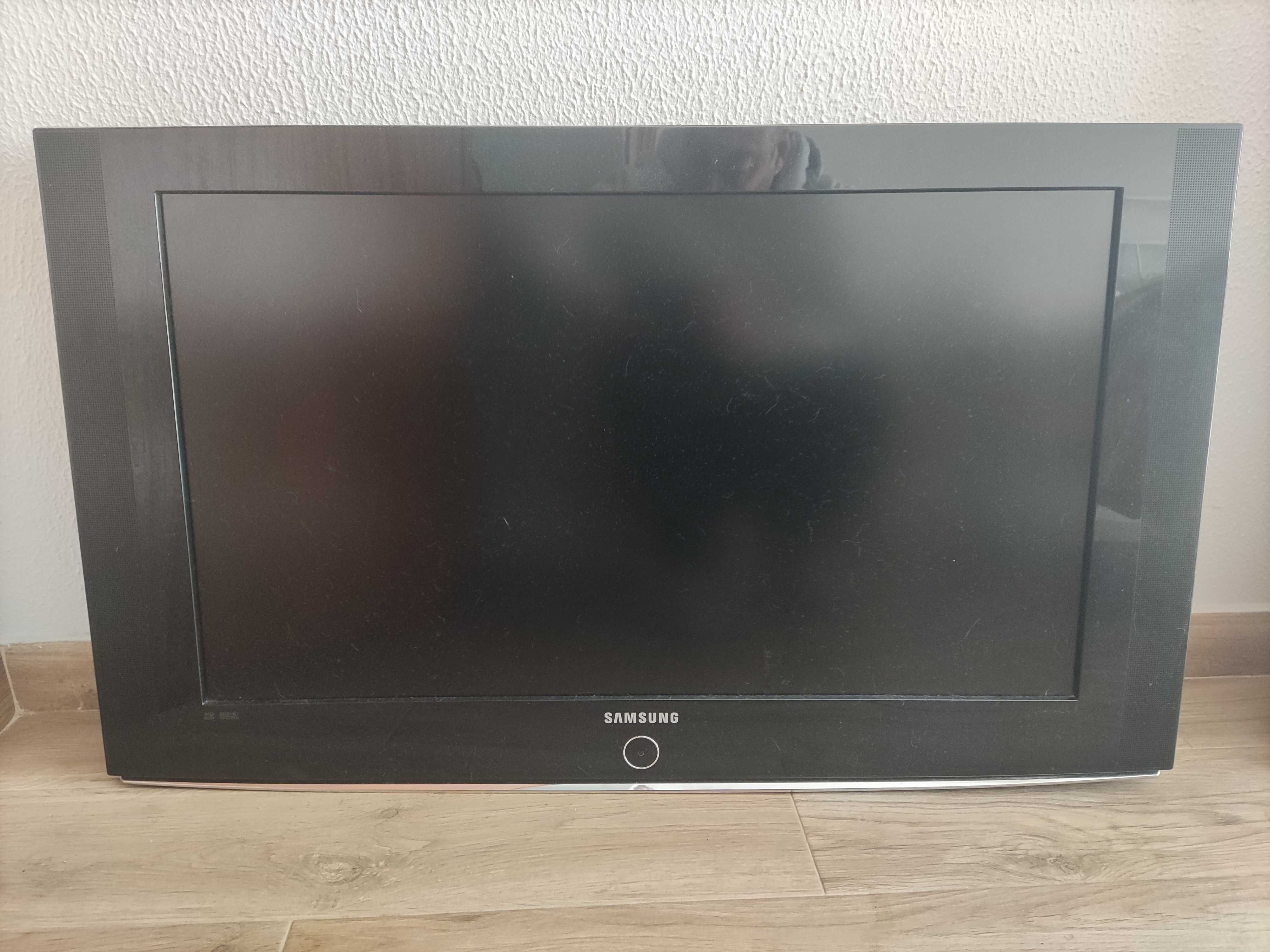 TV Samsung LE32S81B em perfeito estado