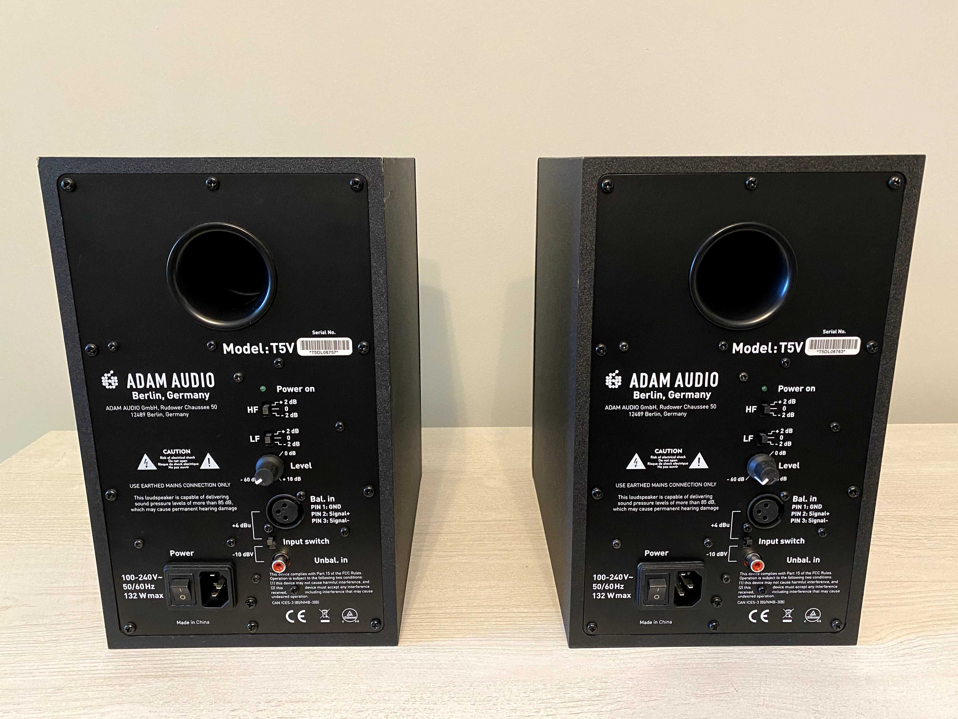 Adam Audio T5V Monitory Odsłuchowe Aktywne + 2x kabel XLR-TRS