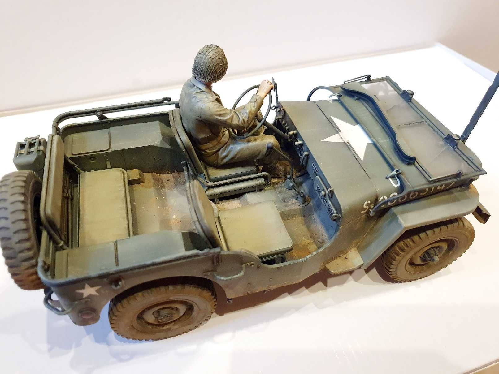 Gotowy model Jeep Willys 1:16 Takom