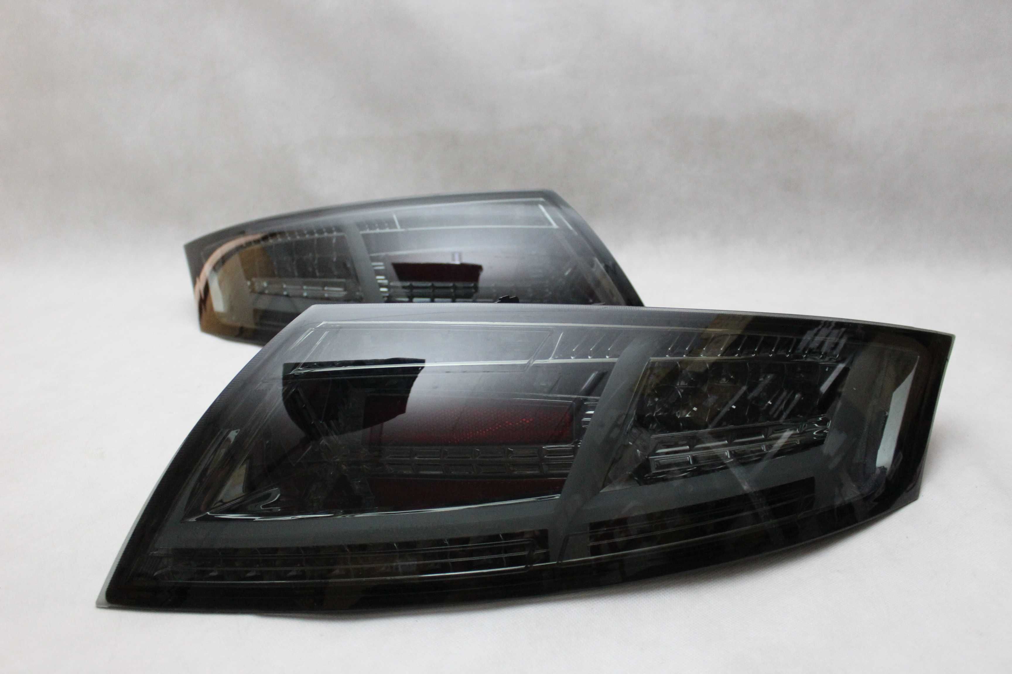 Lampy tylne tył AUDI TT 8J 2 II 06-14 LED BLACK BAR NEON Dynamic IGŁA