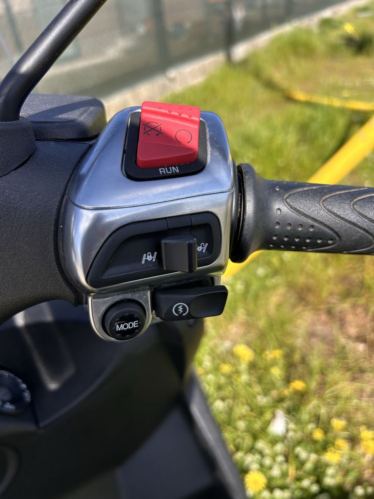 Piaggio MP3 LT 400cc – Só 1.946km! Nacional 2024