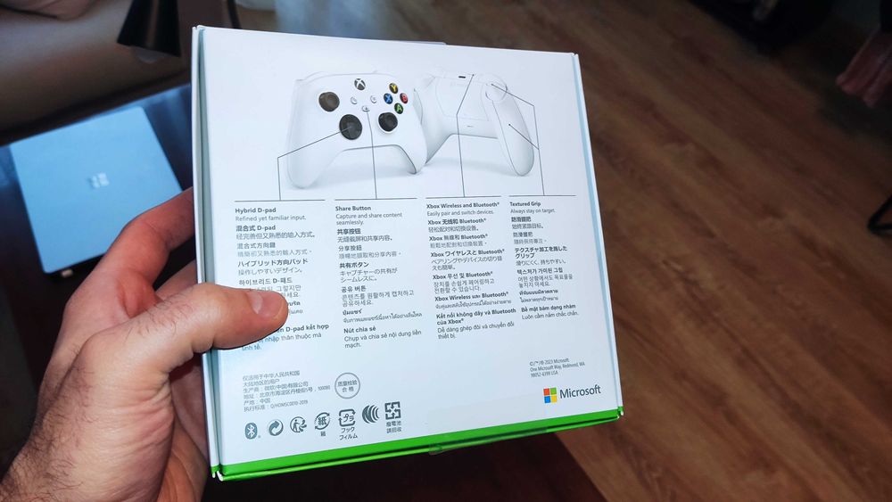 Nowy gamepad Xbox Series – biały, nieotwierany, oryginalne opakowanie