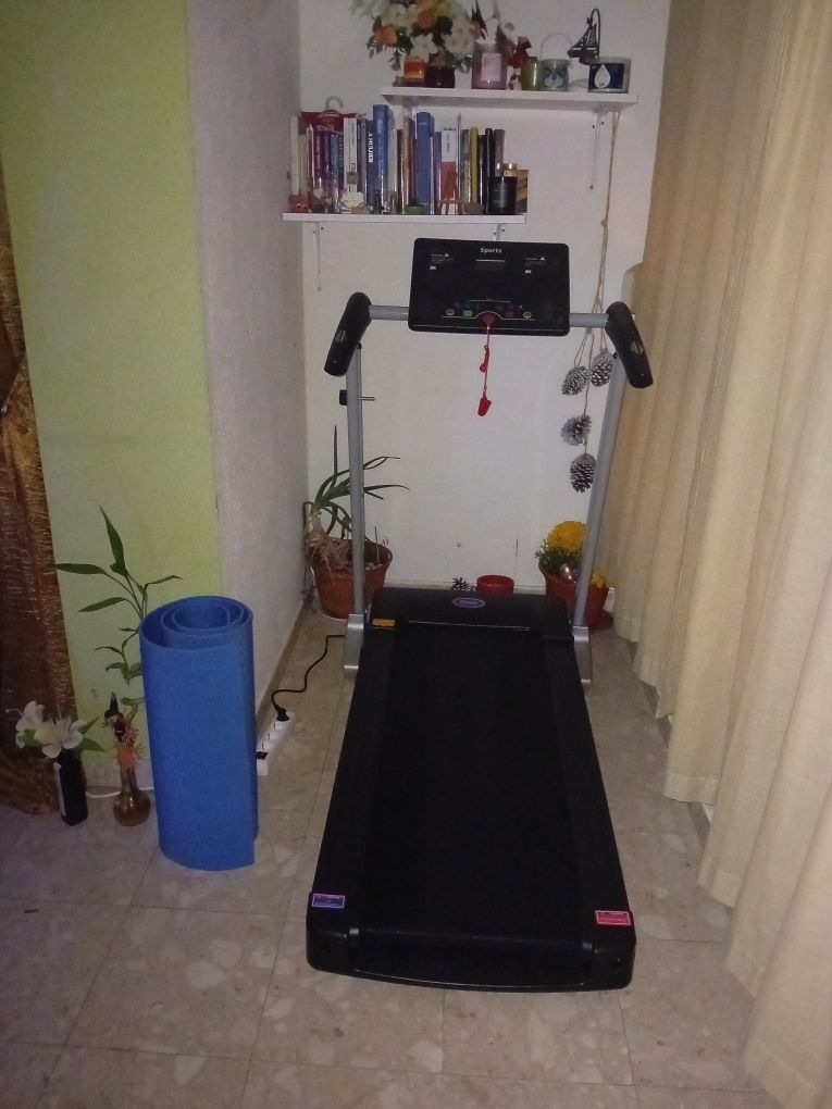 Passadeira de Corrida CLOVER FITNESS Inteligente A800 PRO- urgente