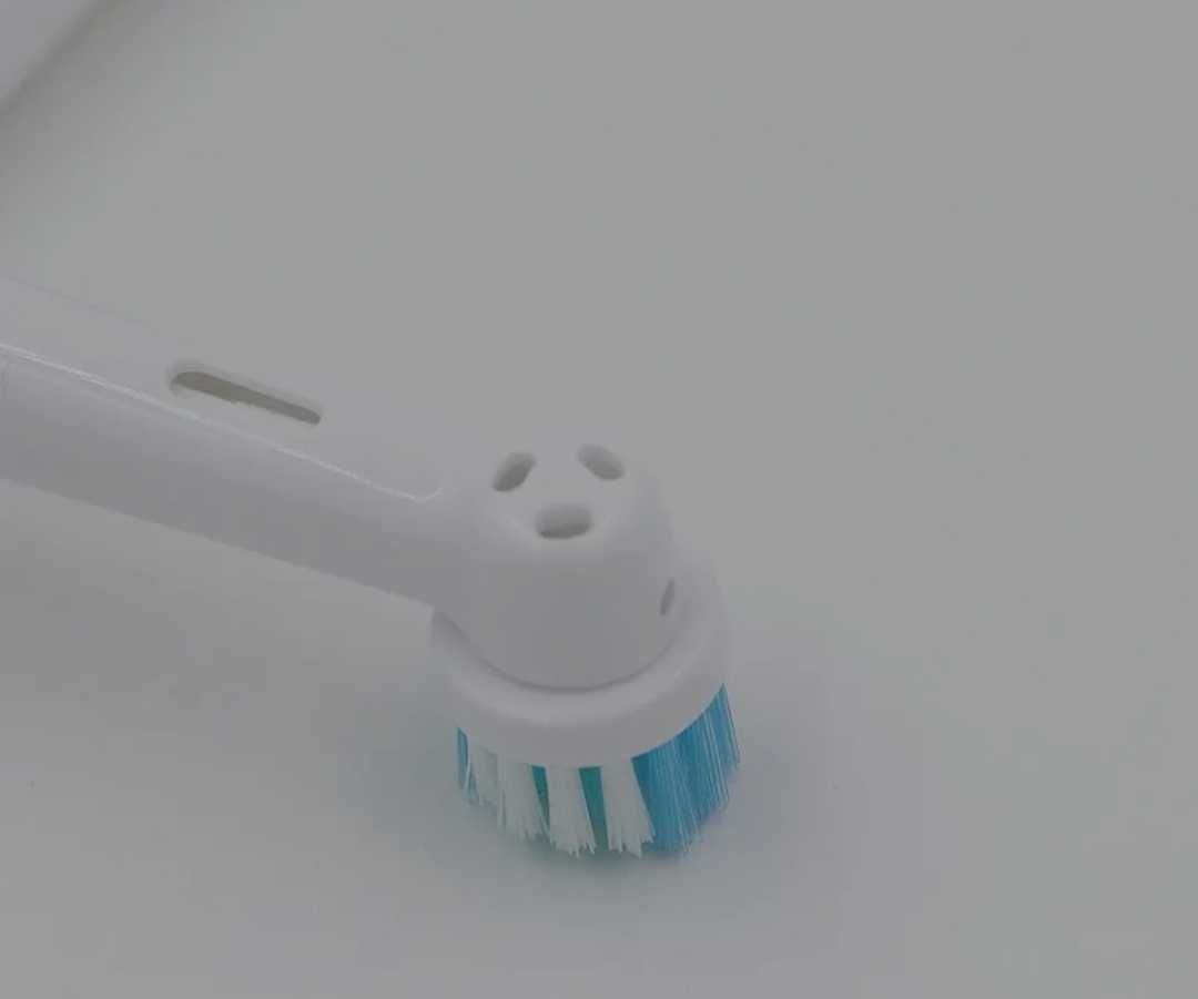 Насадки для зубної щітки Oral-B 4шт