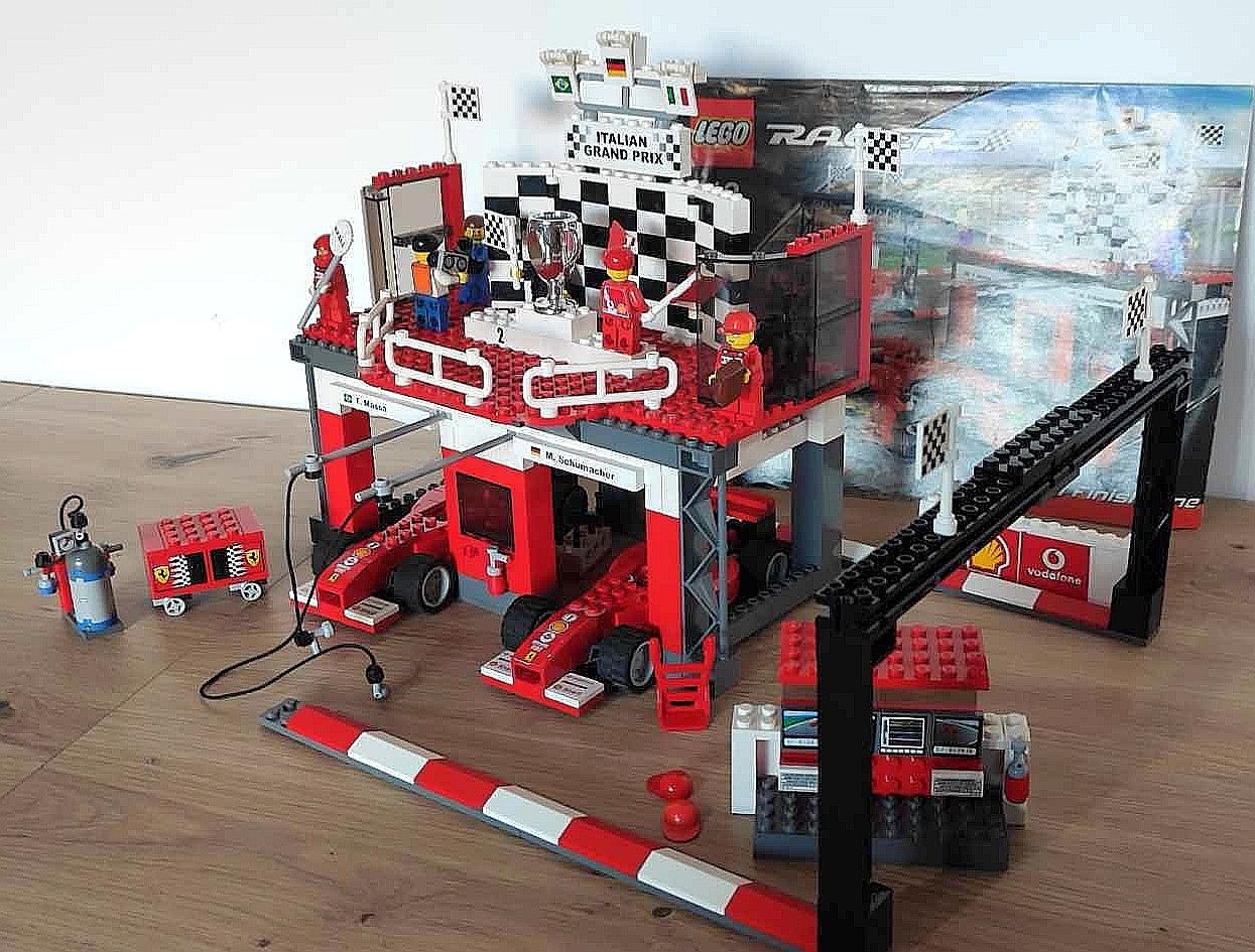 Lego racer F1 Ferrari linia mety 8672