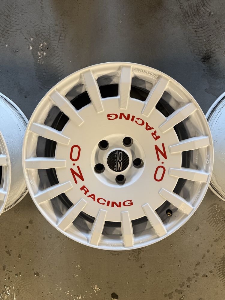 Felgi OZ RACING Rally 18 x 8j 5x114,3