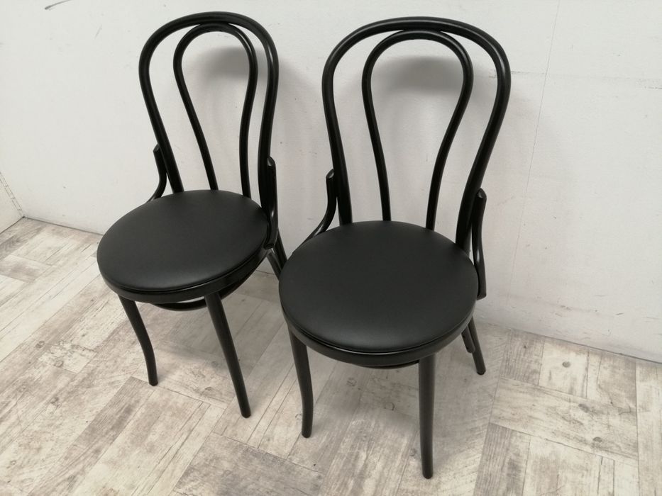 krzesła model Thonet A-18 nowe komplet sześć sztuk czarne gięty buk