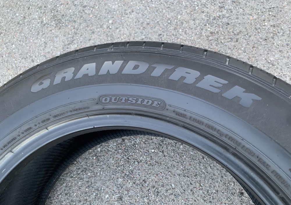 Шини Dunlop GrandTrek ST30 225/60 R18