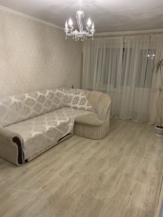 Продам диван угловой