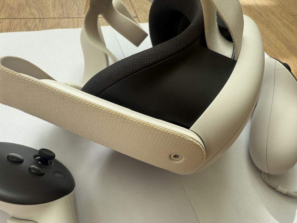 VR  Meta Oculus Quest 3 128