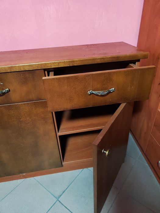 Szafka podłużna, komoda.  Szafki + szuflady.